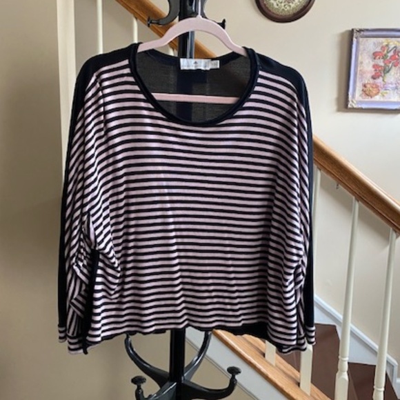 Adidas by Stella McCartney Yoga Striped Tee Top Size Medium - Picture 1 of 10